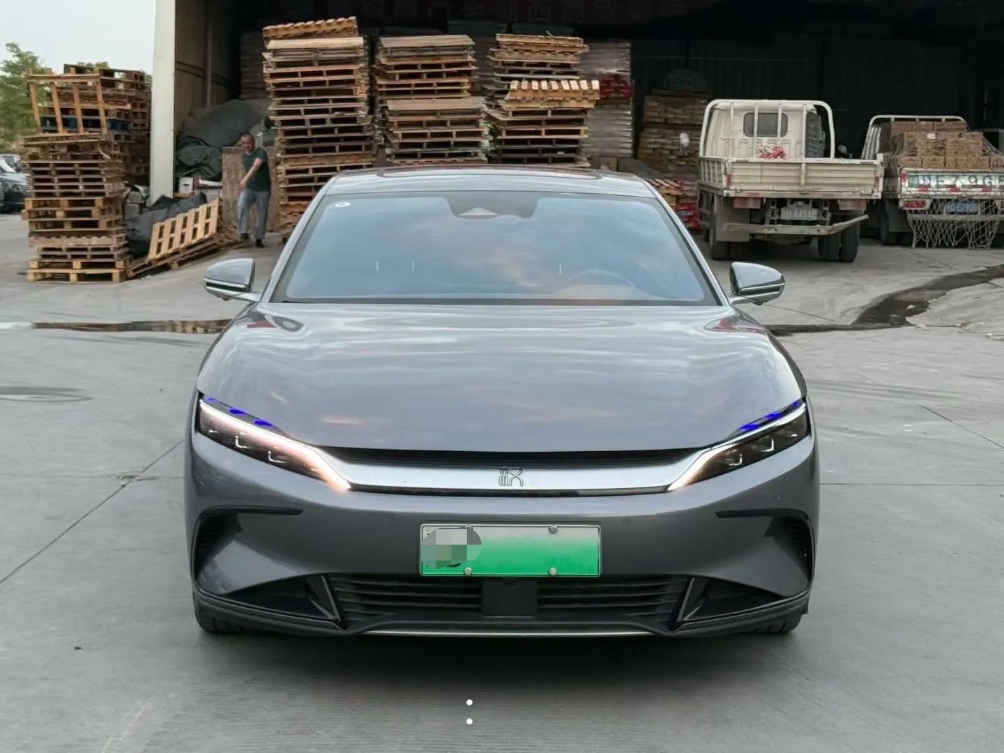 BYD Han 2023 immagine di auto #4