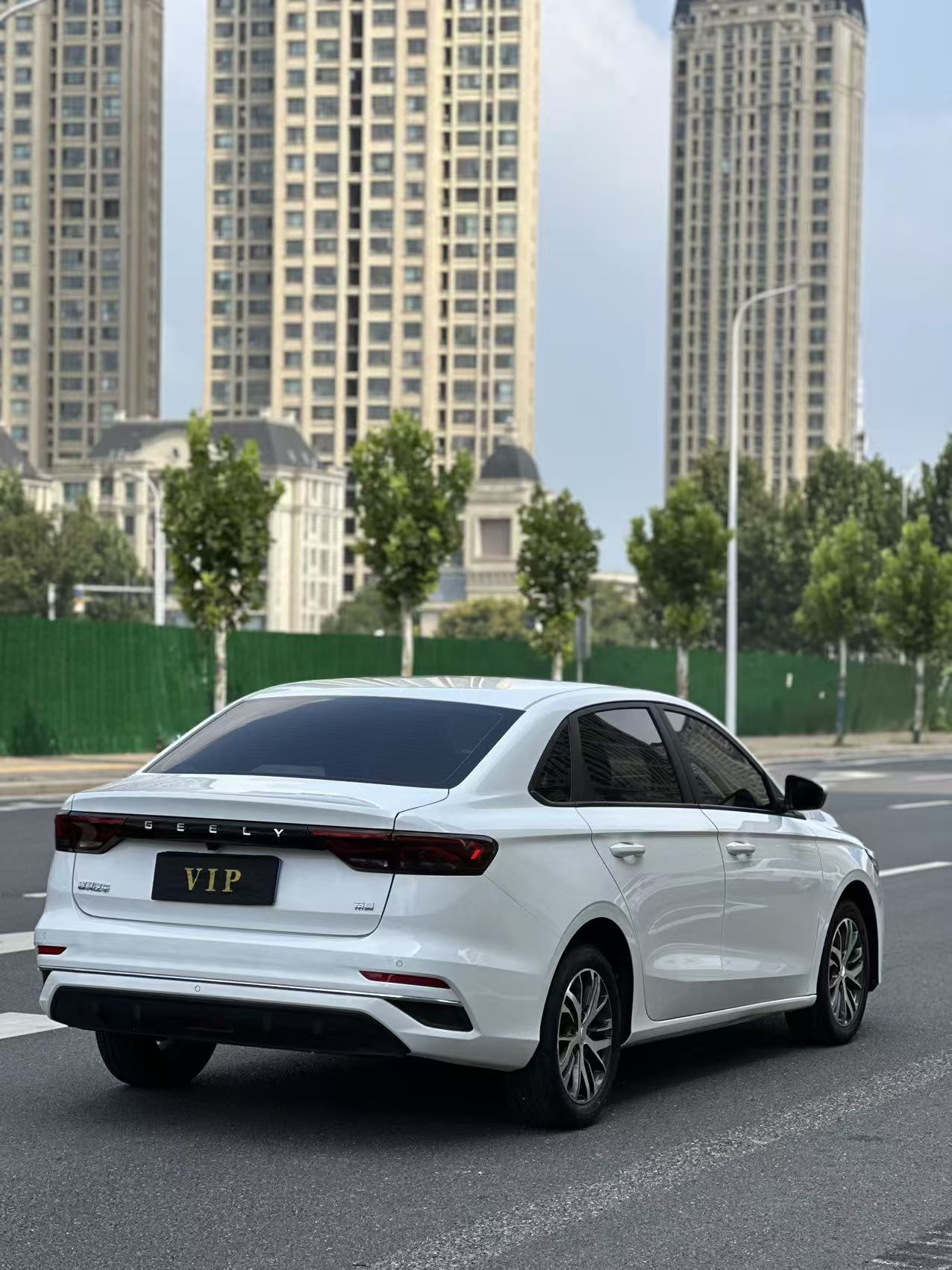GEELY Emgrand 2025 car image #7
