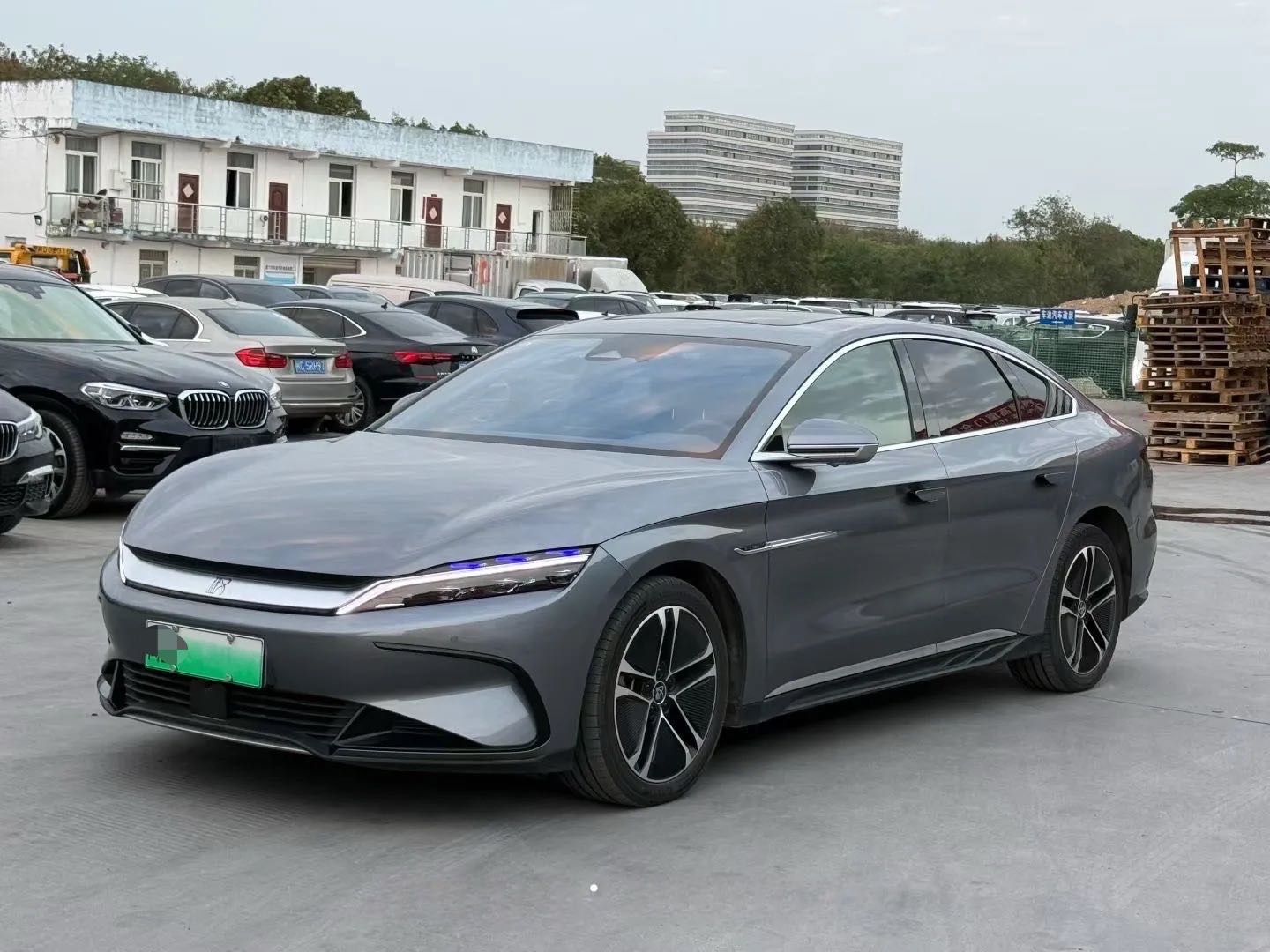 BYD Han 2023 immagine di auto #2