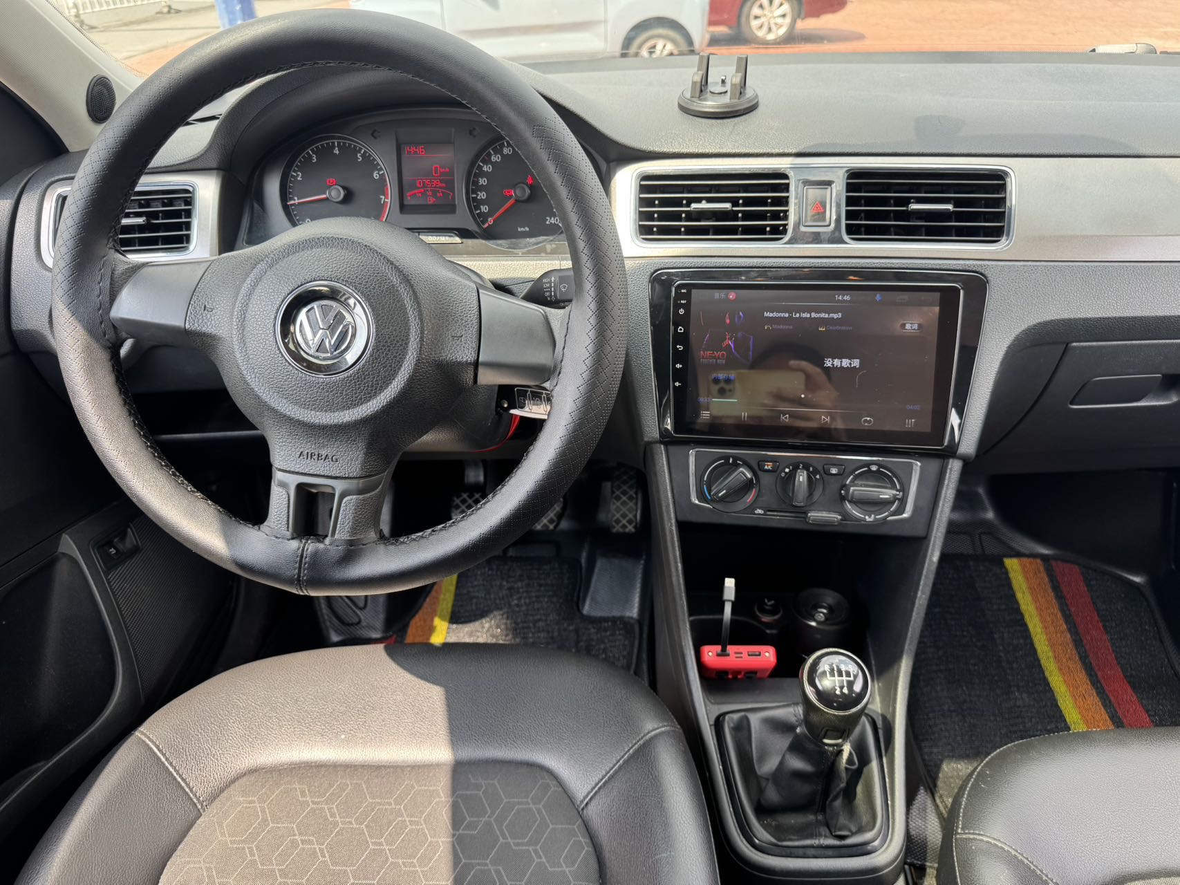Volkswagen Santana 2014 car image #10