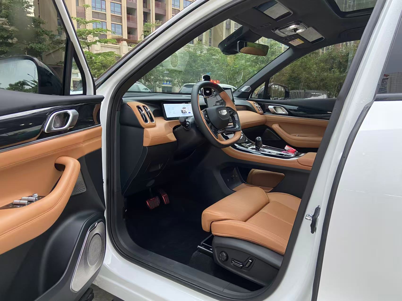 GEELY Boyue L 2025 image de voiture #6
