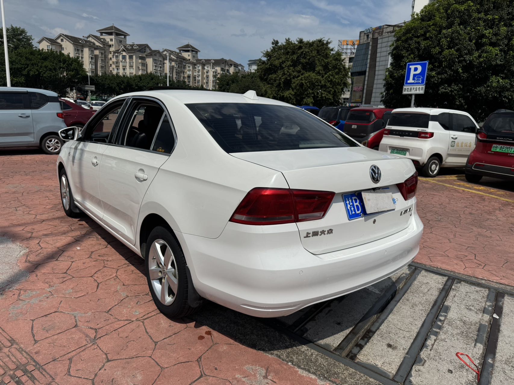 Volkswagen Santana 2014 car image #5
