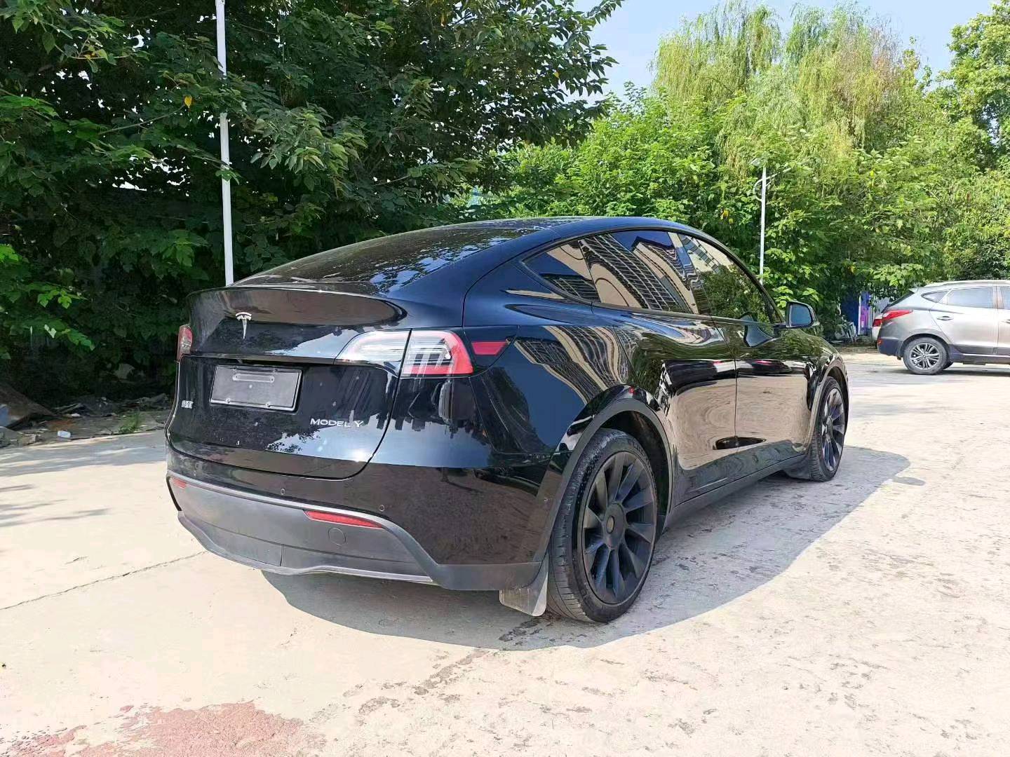 Tesla Model Y 2022 #11 Tesla Model Y 2022 car image #11