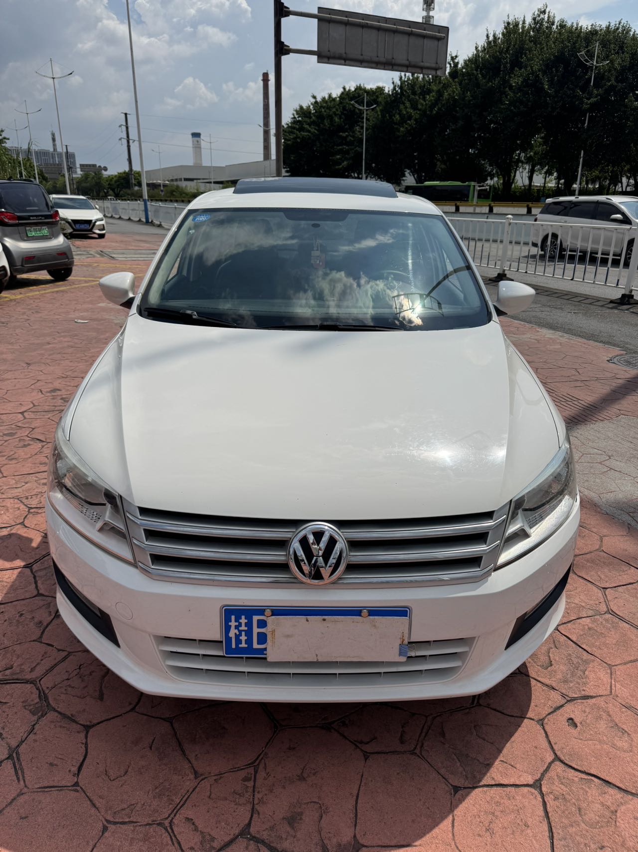 Volkswagen Santana 2014 car image #3