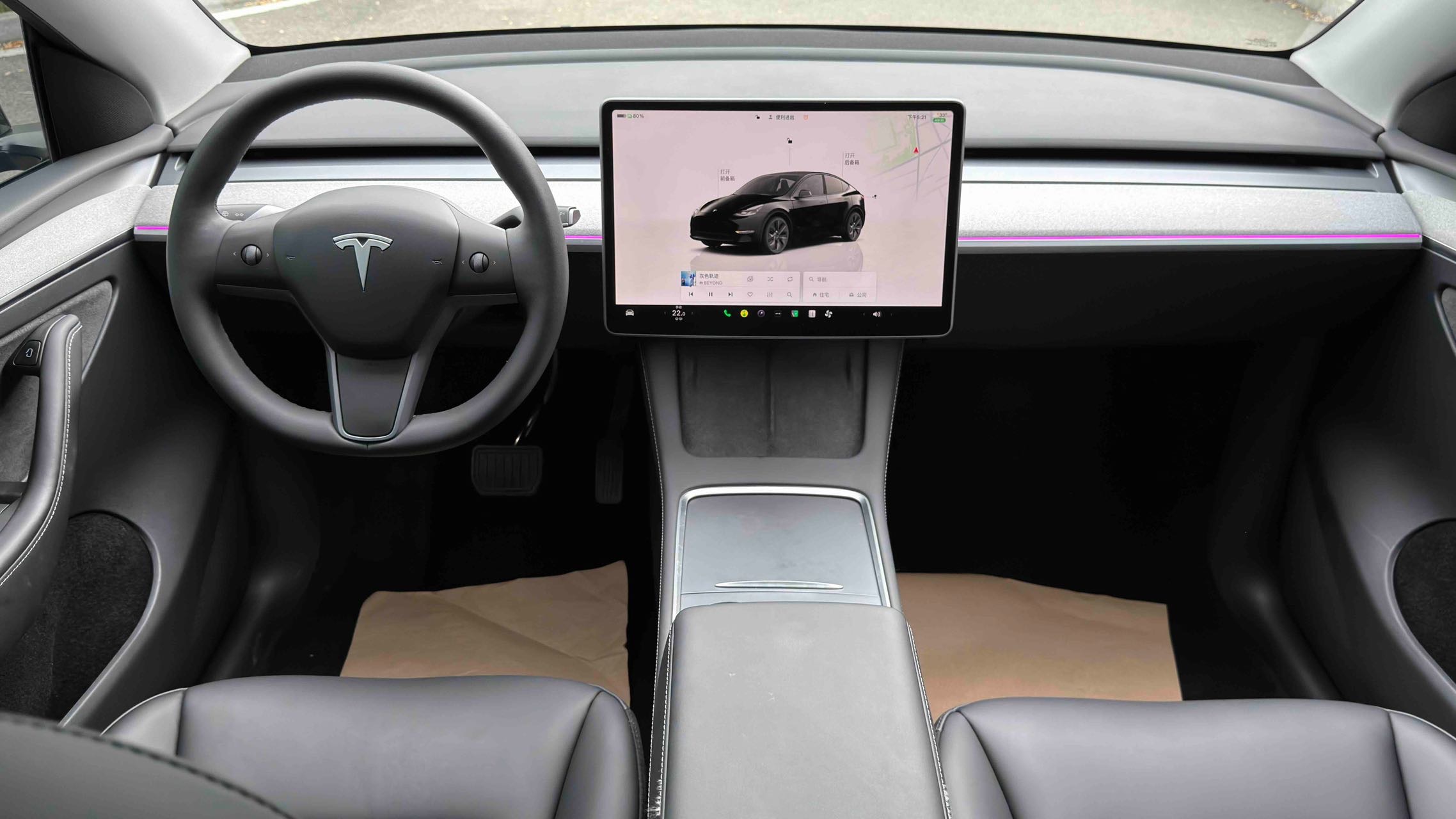 Tesla Model Y 2023 car image #9