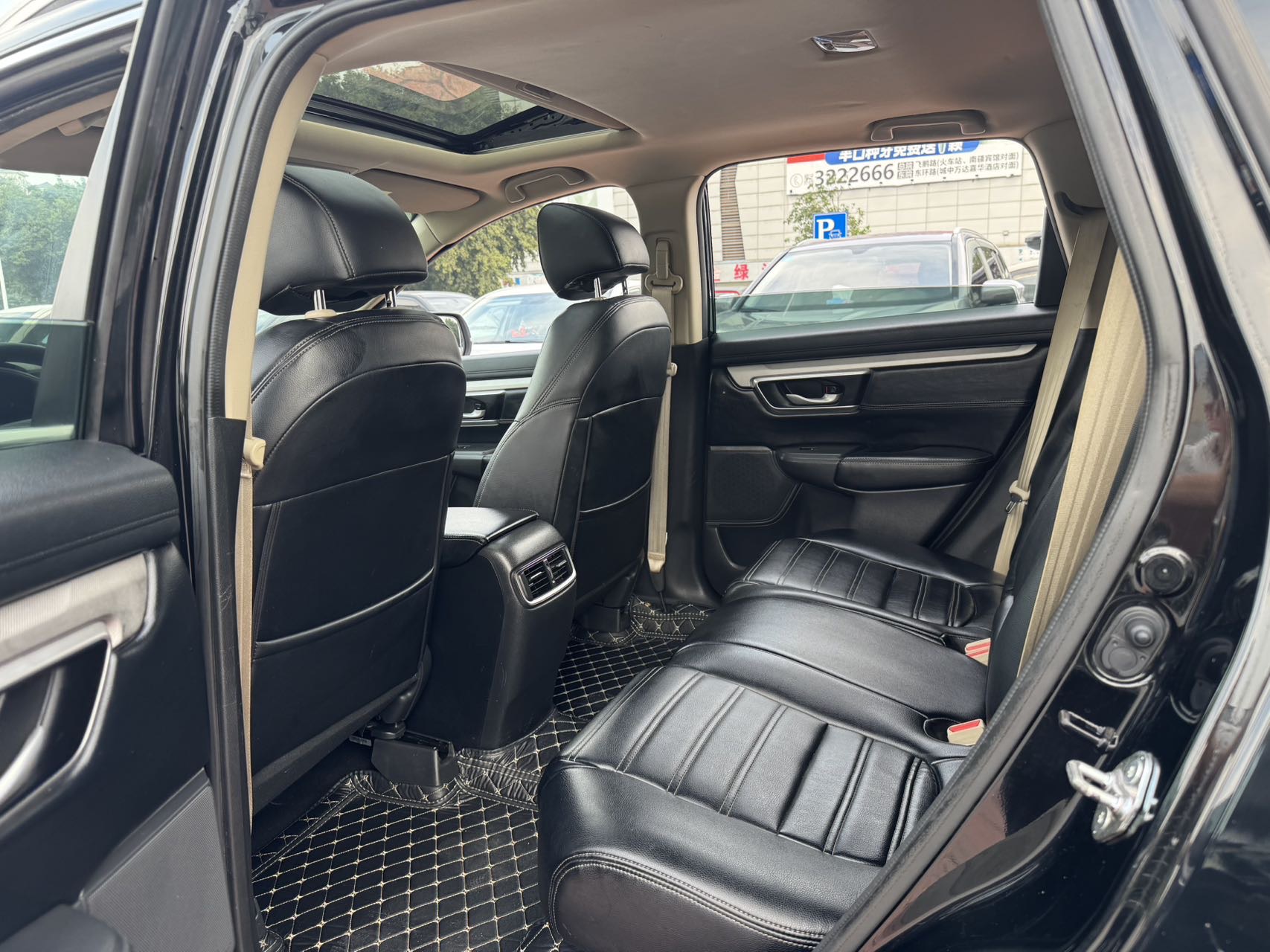 2018 immagine di auto #9