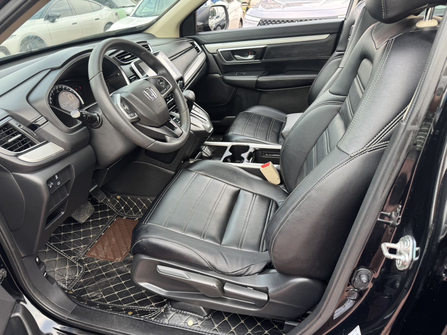 2018 immagine di auto #8