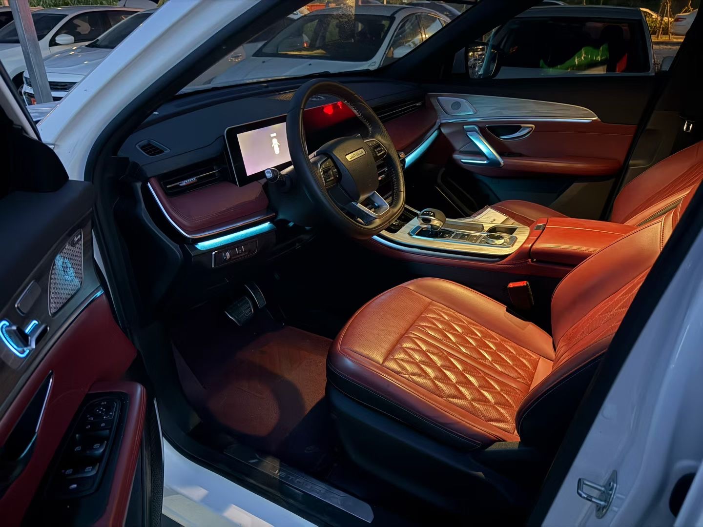 Jetour X70 PLUS 2023 #4 Jetour X70 PLUS 2023 car image #4