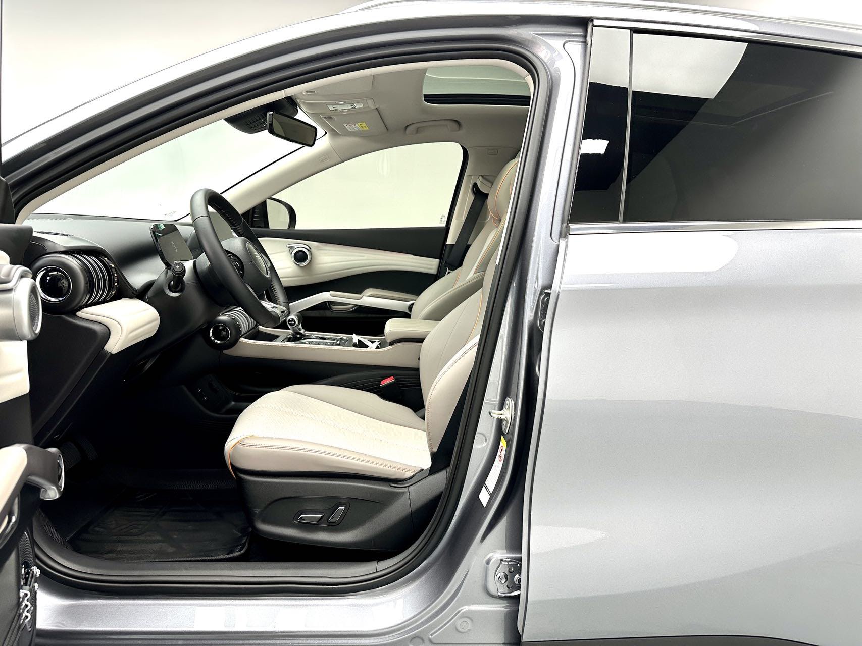 BYD Yuan Plus 2024 #5 BYD Yuan Plus 2024 car image #5
