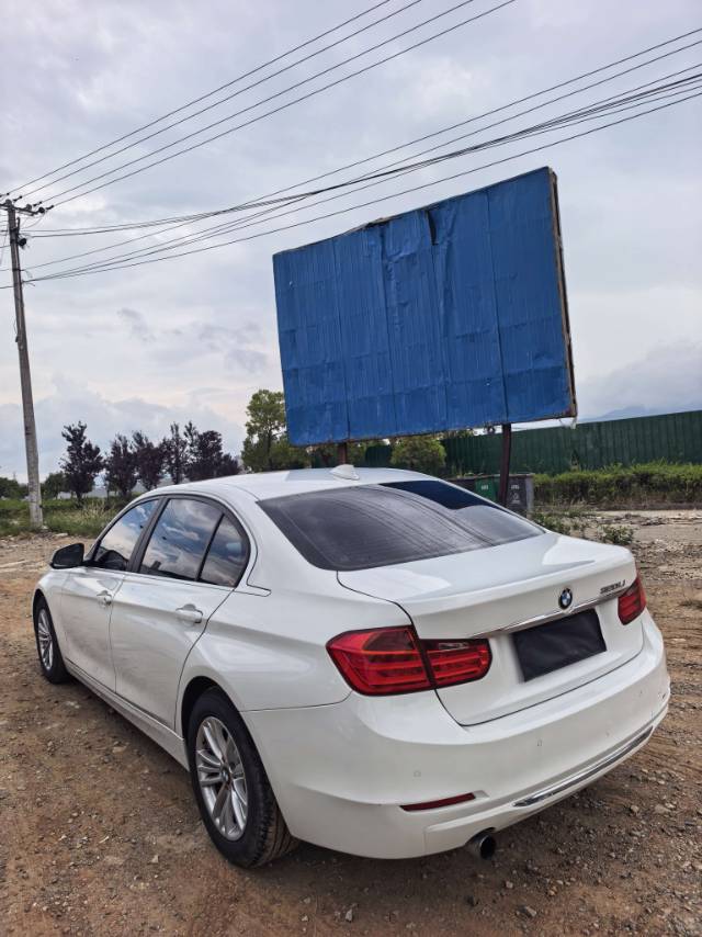 BMW 3 Series 2015 car image #9