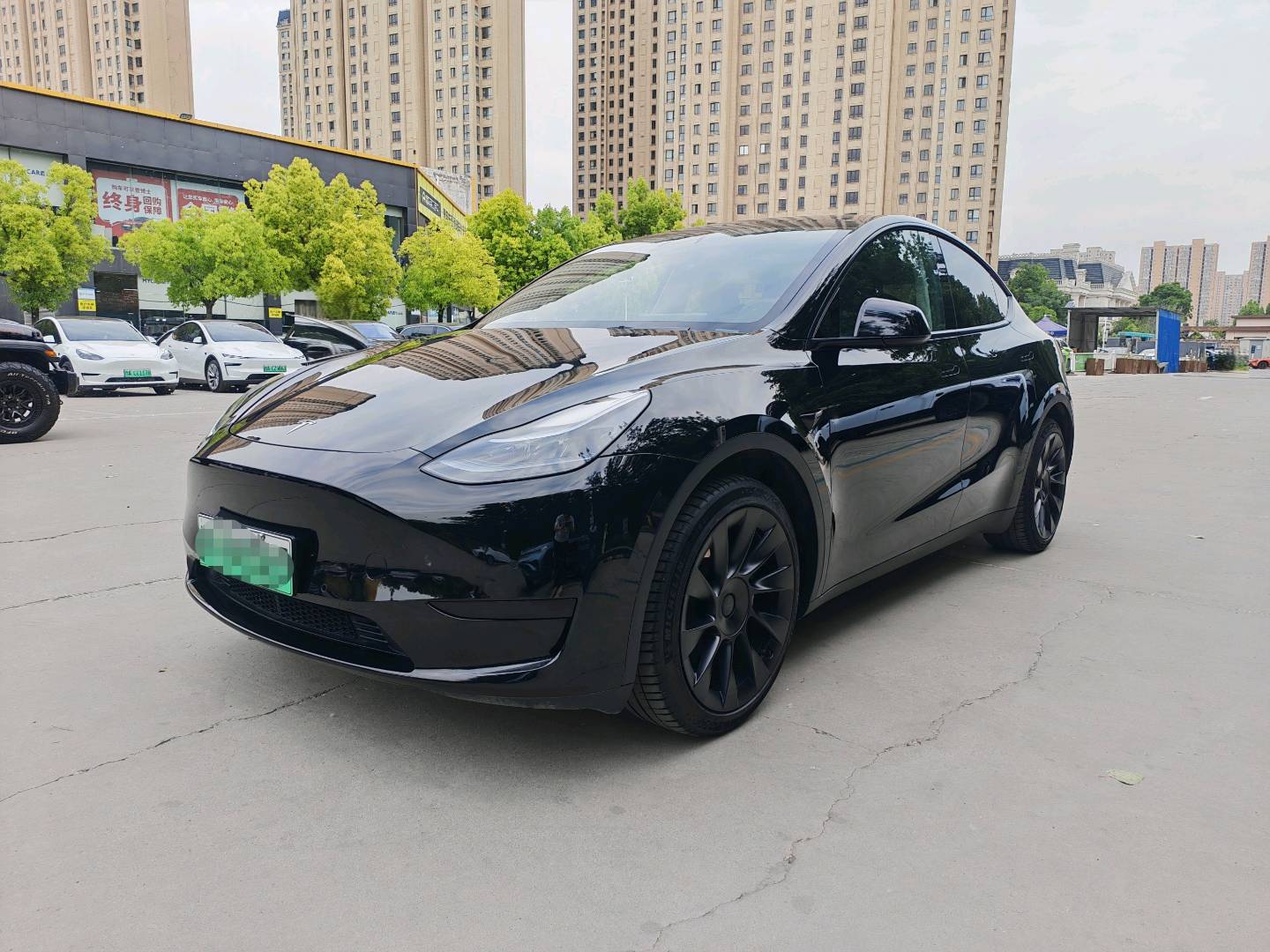 Tesla Model Y 2022 #2 Tesla Model Y 2022 car image #2