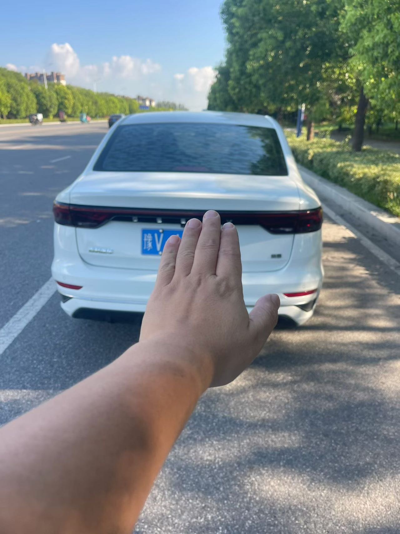 GEELY Emgrand 2022 #8 GEELY Emgrand 2022 car image #8