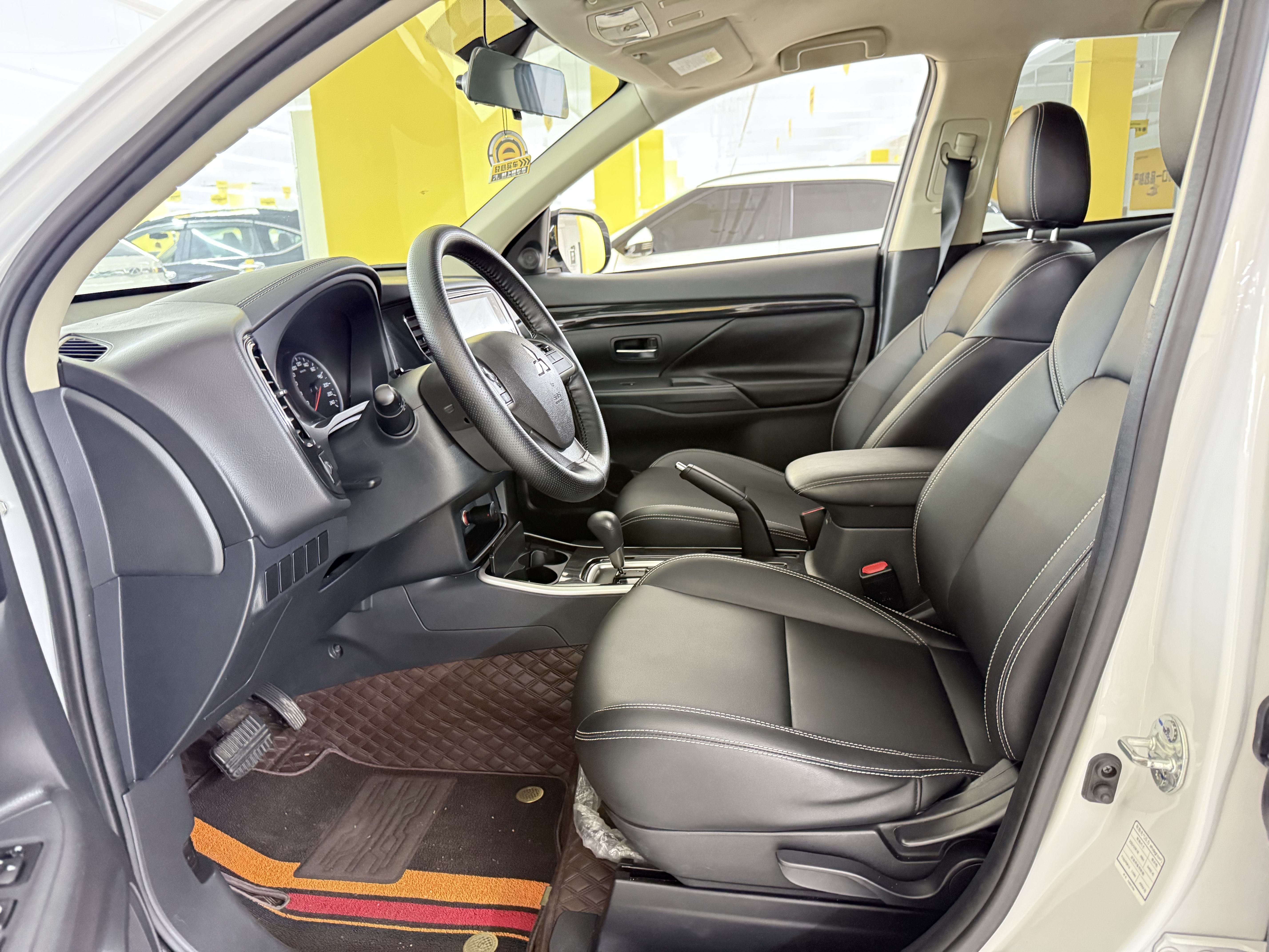 GAC Trumpchi GS3 2024 #6 GAC Trumpchi GS3 2024 car image #6