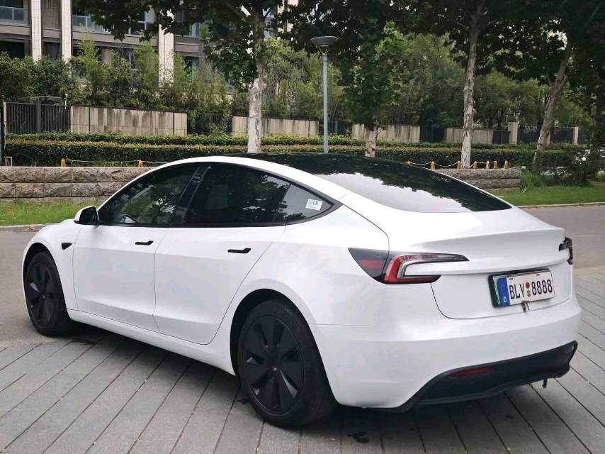 Tesla Model 3 2025 #11 Tesla Model 3 2025 car image #11