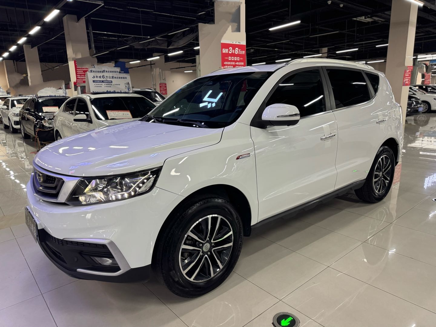 GEELY Vision X6 2018 #2 GEELY Vision X6 2018 car image #2