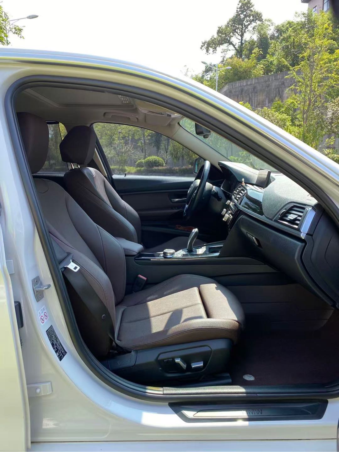 BMW 3 Series 2019 #19 BMW 3 Series 2019 car image #19
