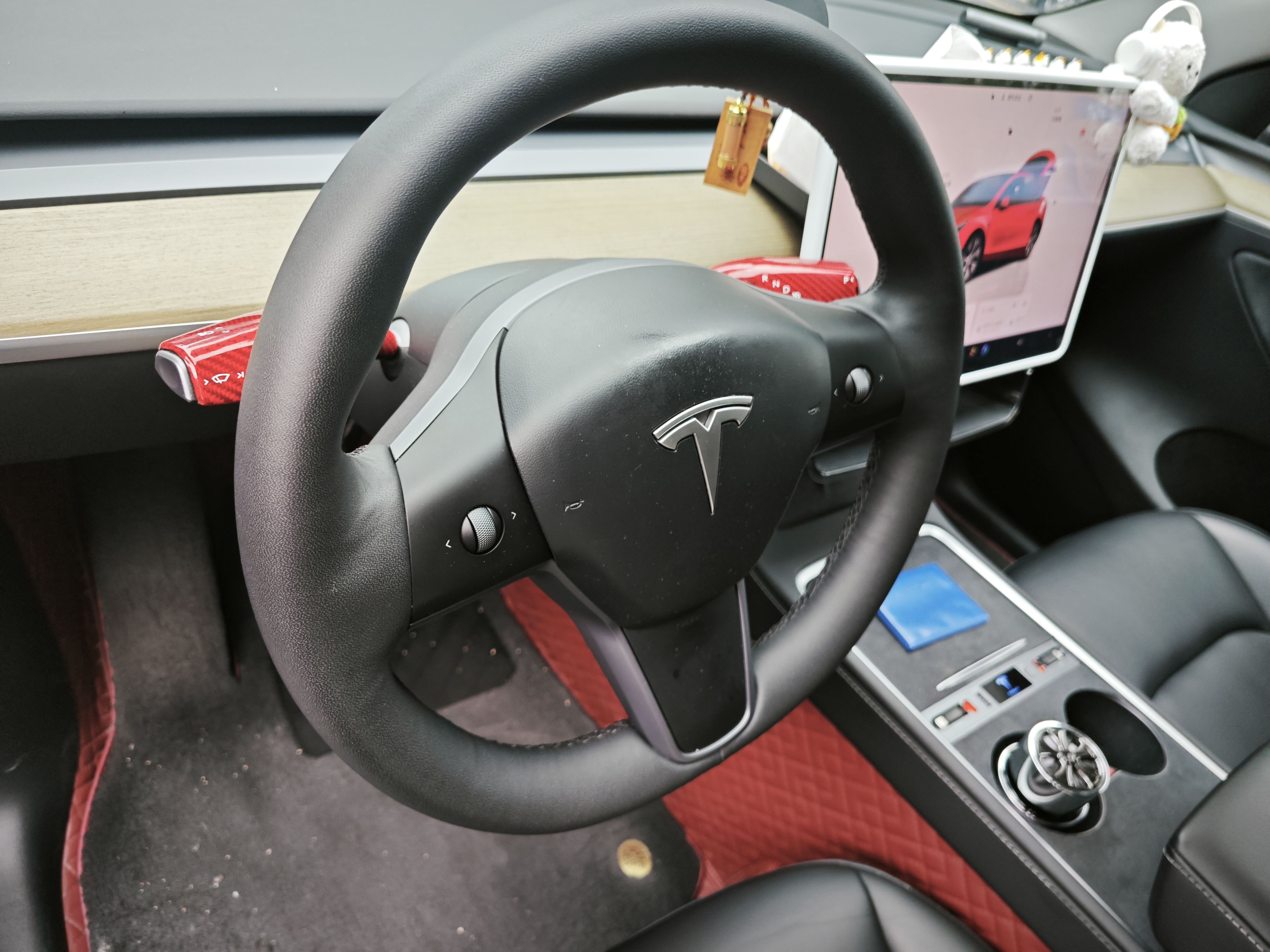 Tesla Model Y 2023 car image #5