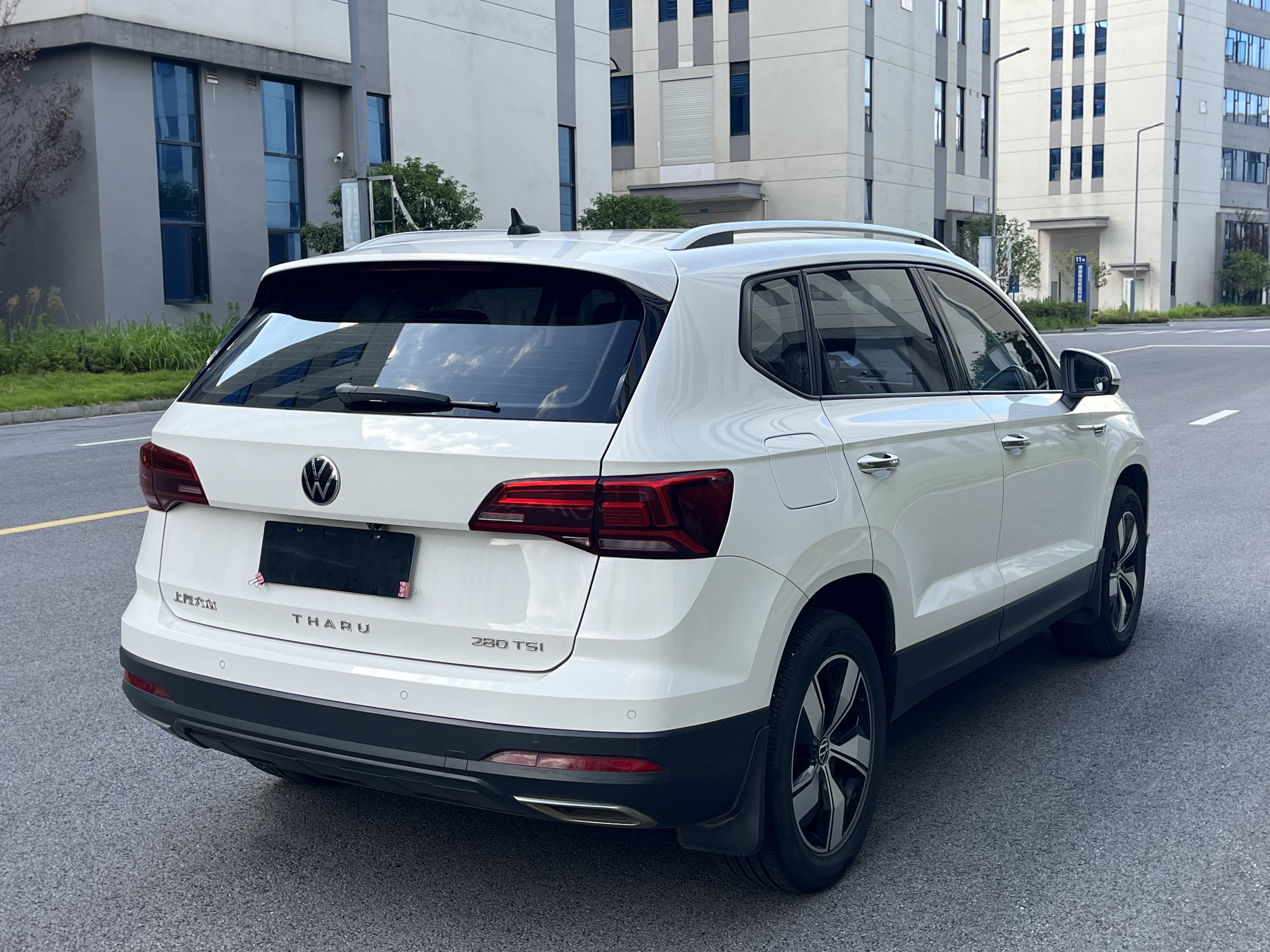 Volkswagen Tharu 2021 car image #8