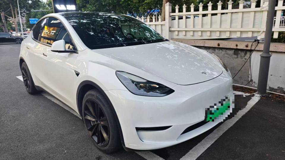 Tesla Model Y 2021 #7 Tesla Model Y 2021 car image #7