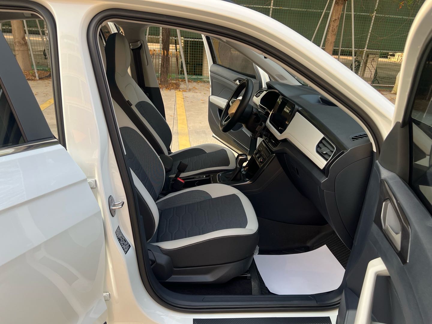 Volkswagen Tharu 2025 #9 Volkswagen Tharu 2025 car image #9