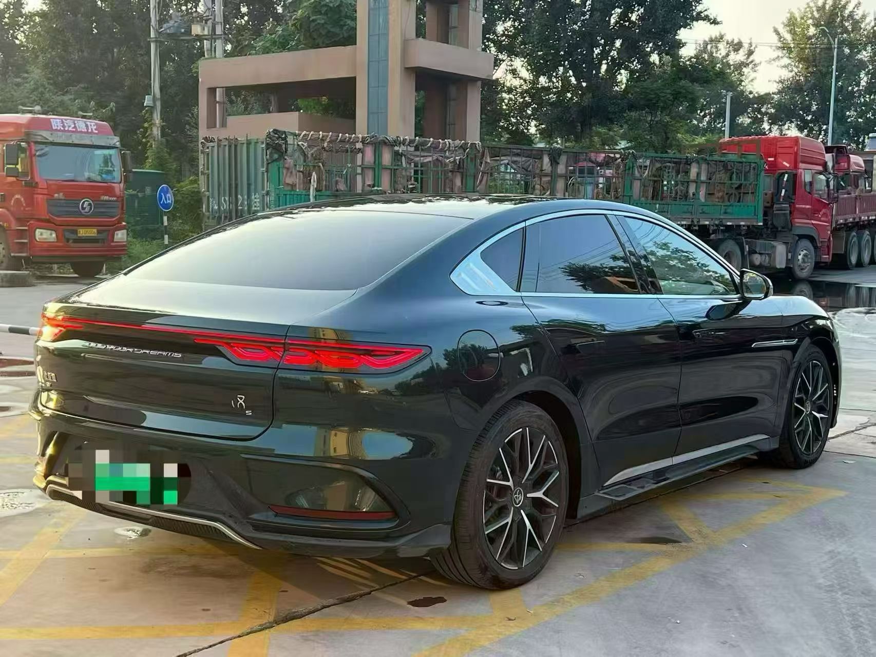 BYD Han 2023 #7 BYD Han 2023 immagine di auto #7