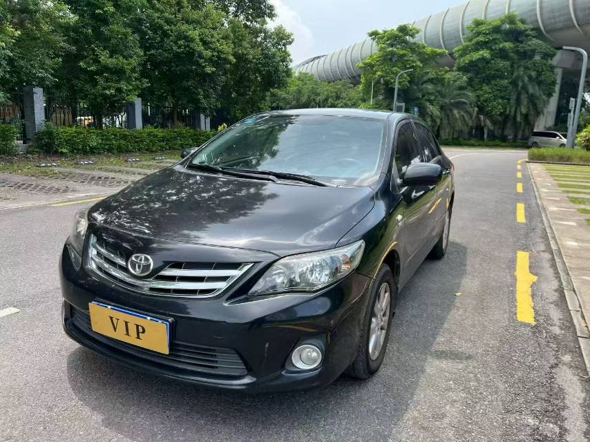 Toyota Corolla 2014 immagine di auto #2