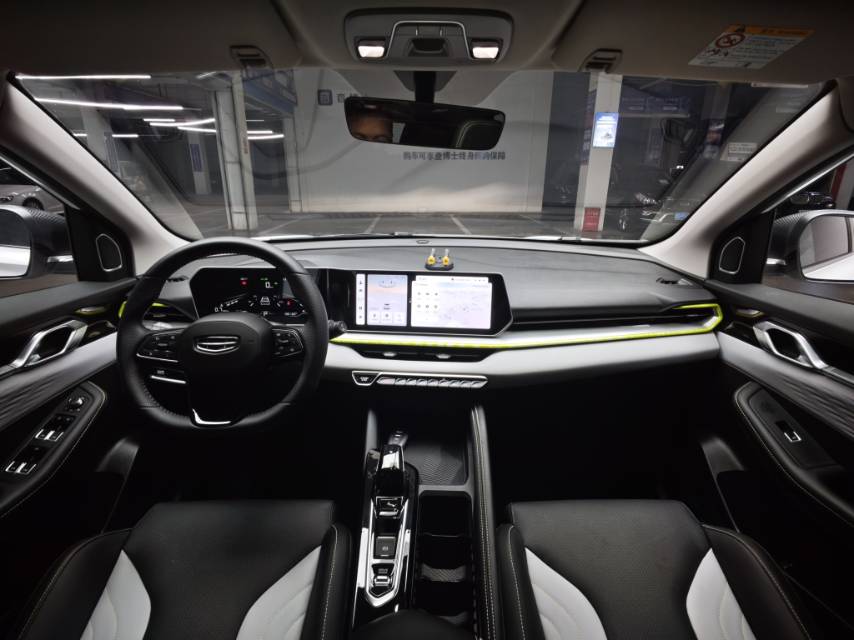 GEELY Coolray 2023 #6 GEELY Coolray 2023 car image #6