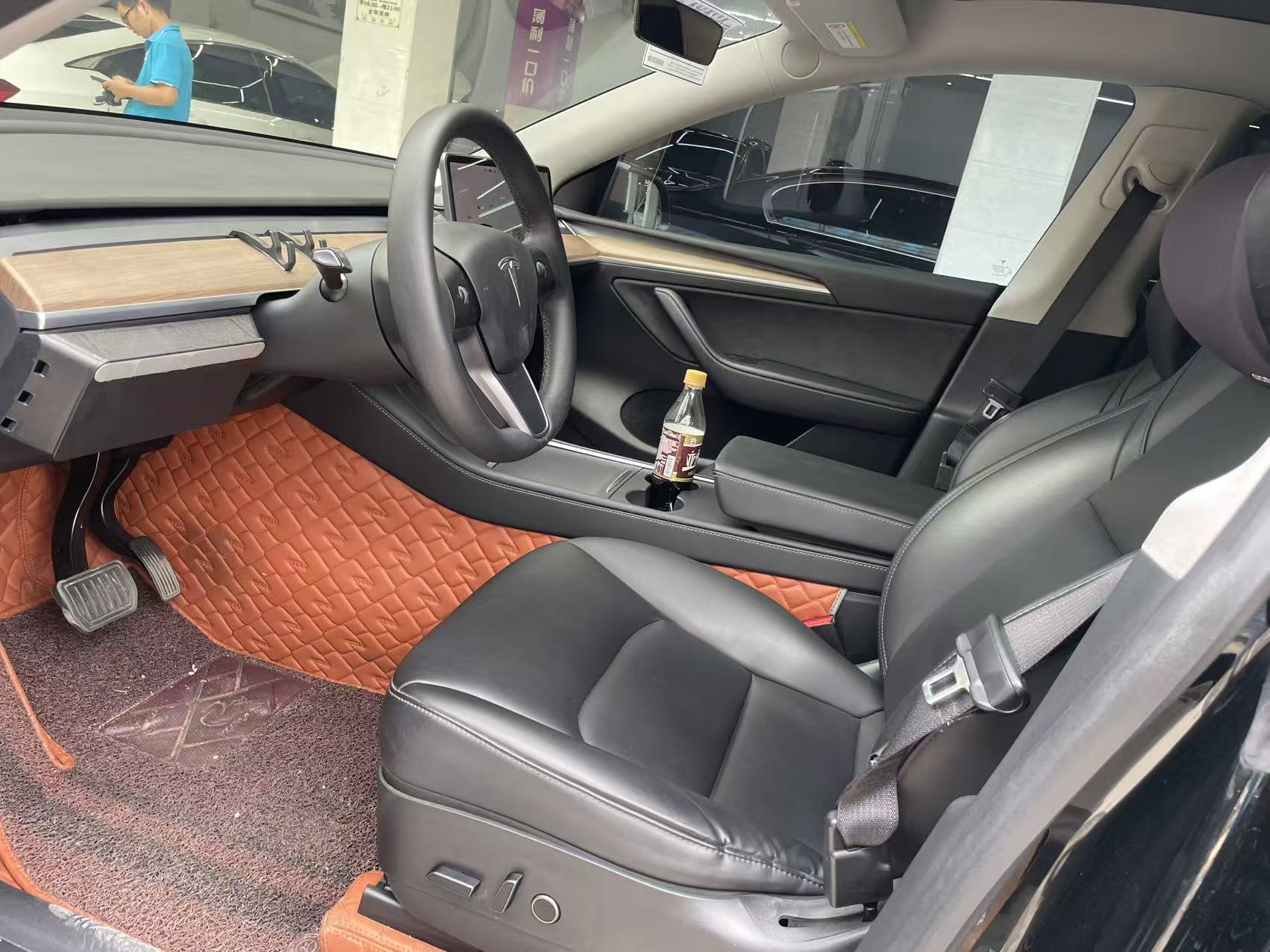 Tesla Model Y 2021 car image #4