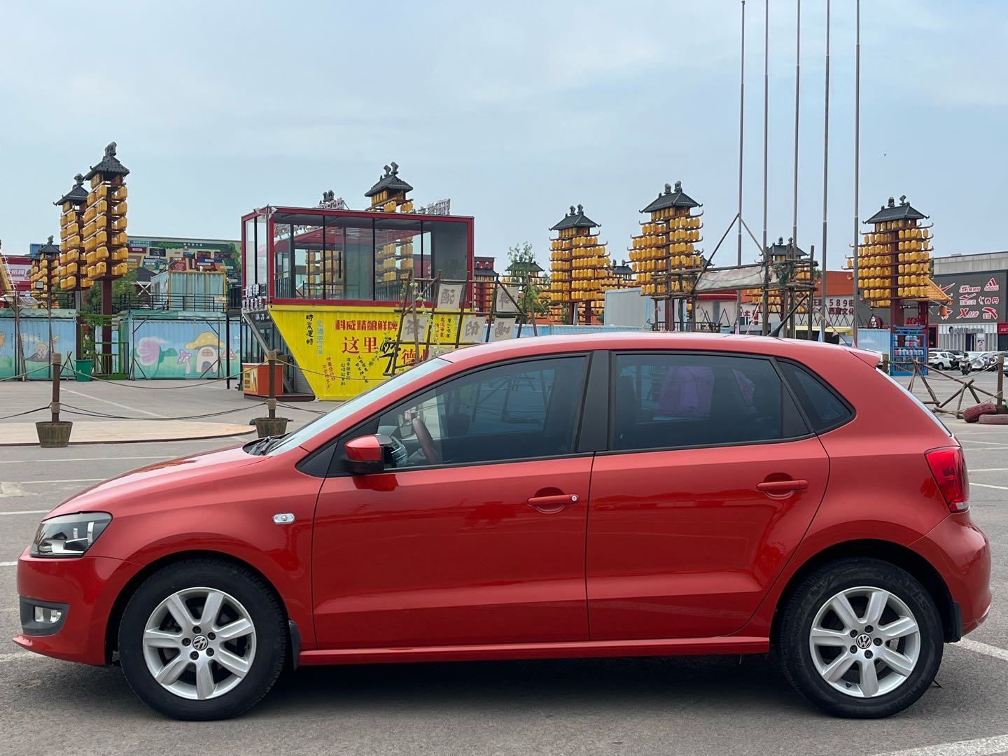 Volkswagen Polo 2013 car image #9