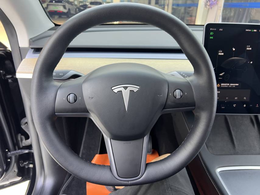 Tesla Model Y 2021 #6 Tesla Model Y 2021 car image #6