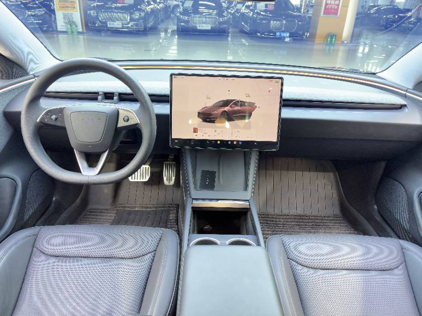2024 immagine di auto #8