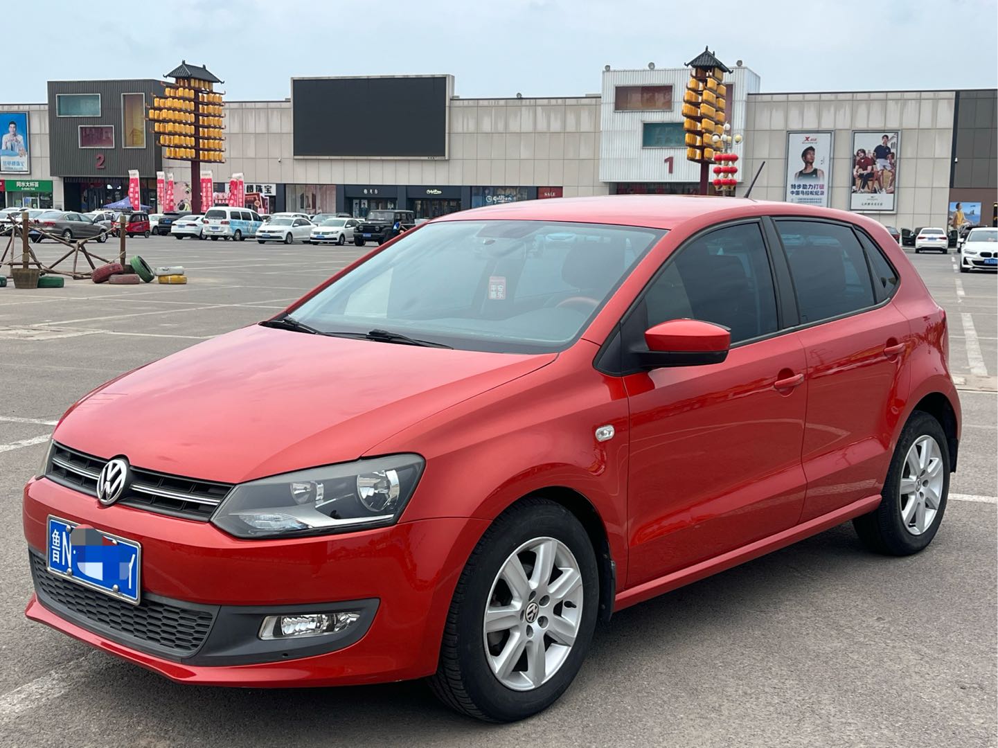 Volkswagen Polo 2013 car image #2