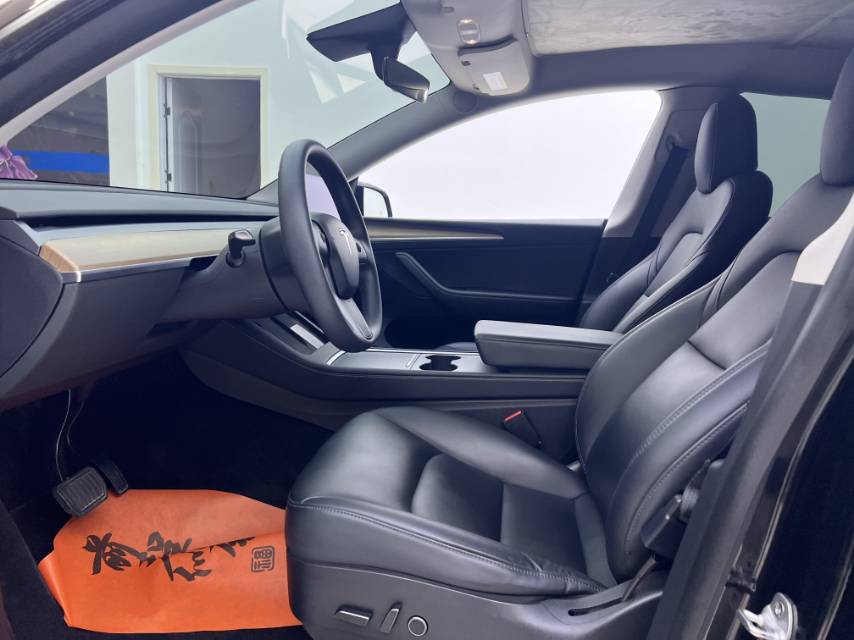 Tesla Model Y 2021 #8 Tesla Model Y 2021 car image #8