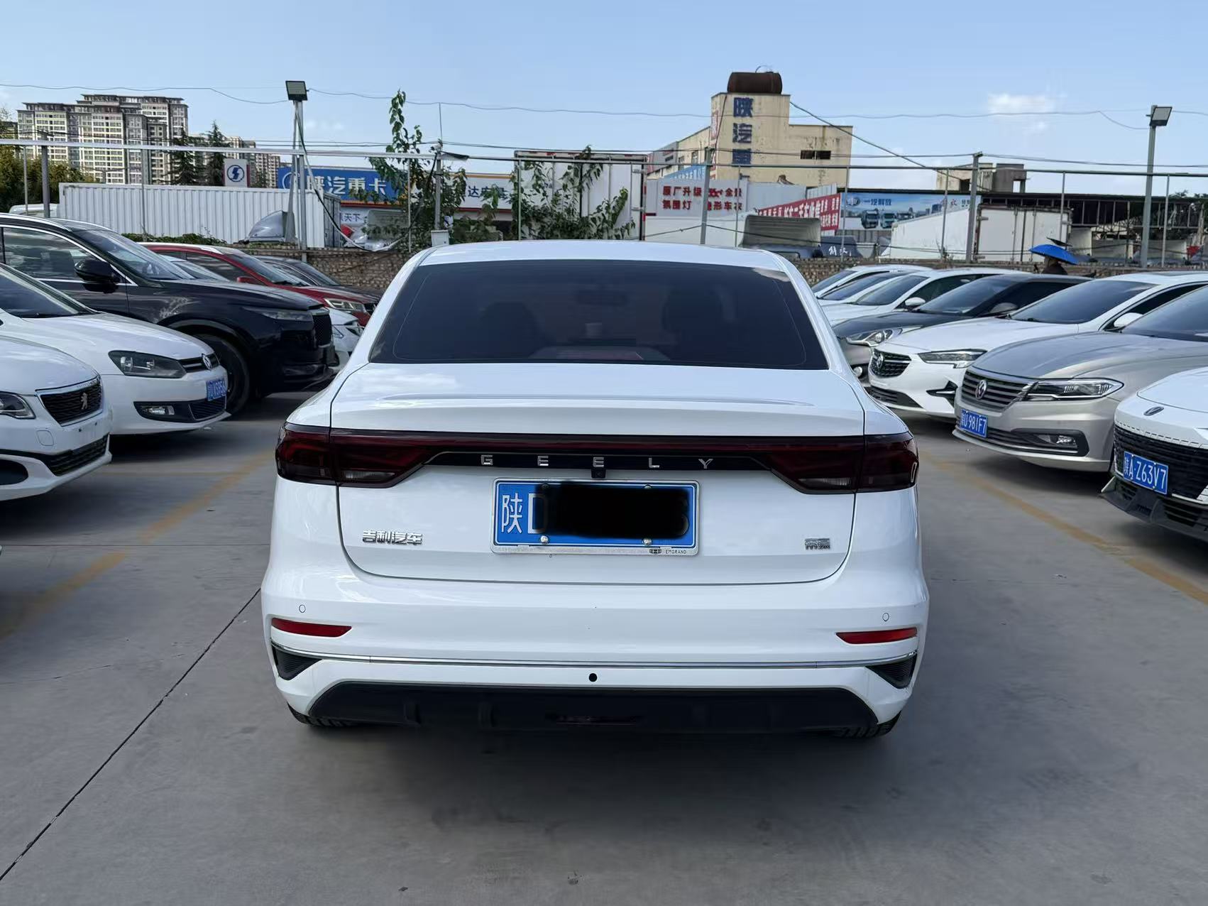 GEELY Emgrand 2023 #10 GEELY Emgrand 2023 صورة سيارة #10
