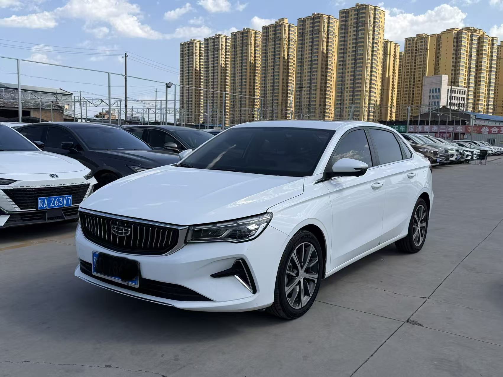 GEELY Emgrand 2023 #2 GEELY Emgrand 2023 صورة سيارة #2