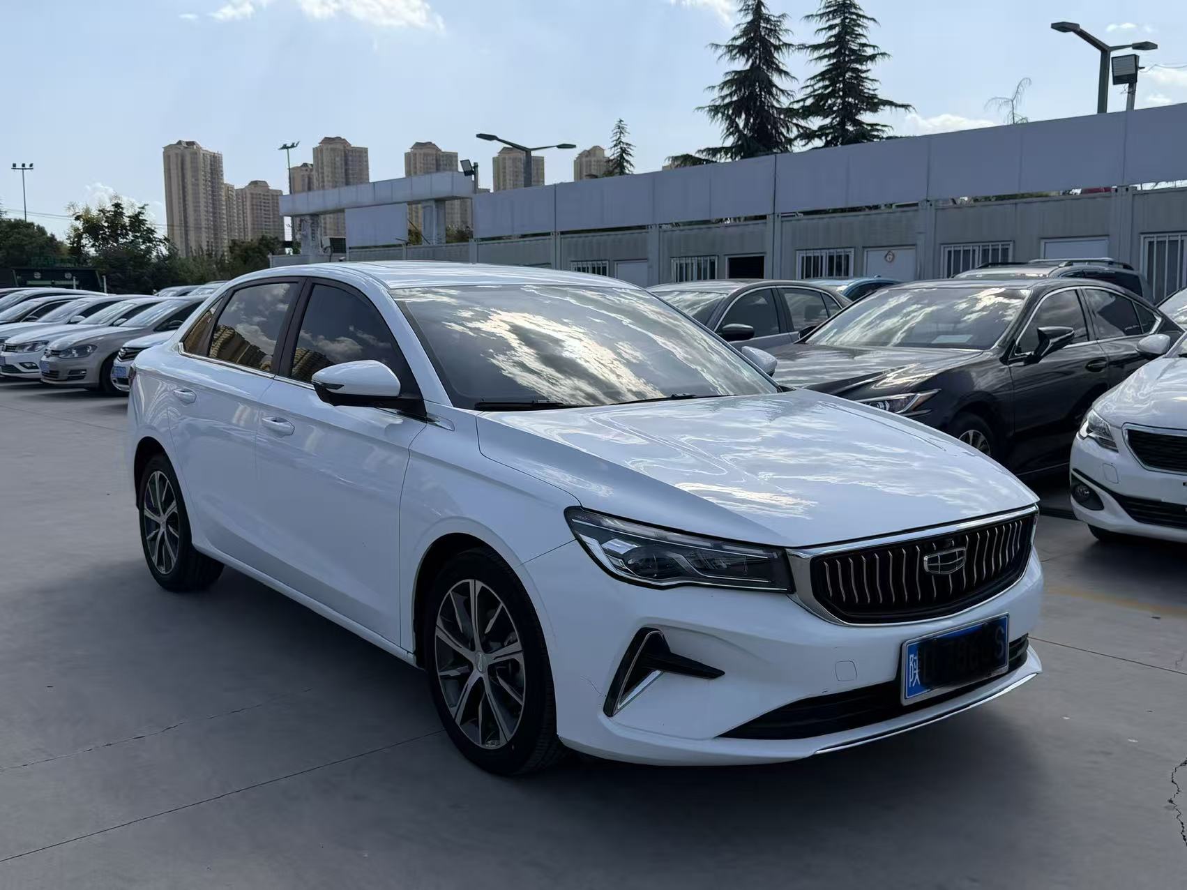GEELY Emgrand 2023 #5 GEELY Emgrand 2023 صورة سيارة #5