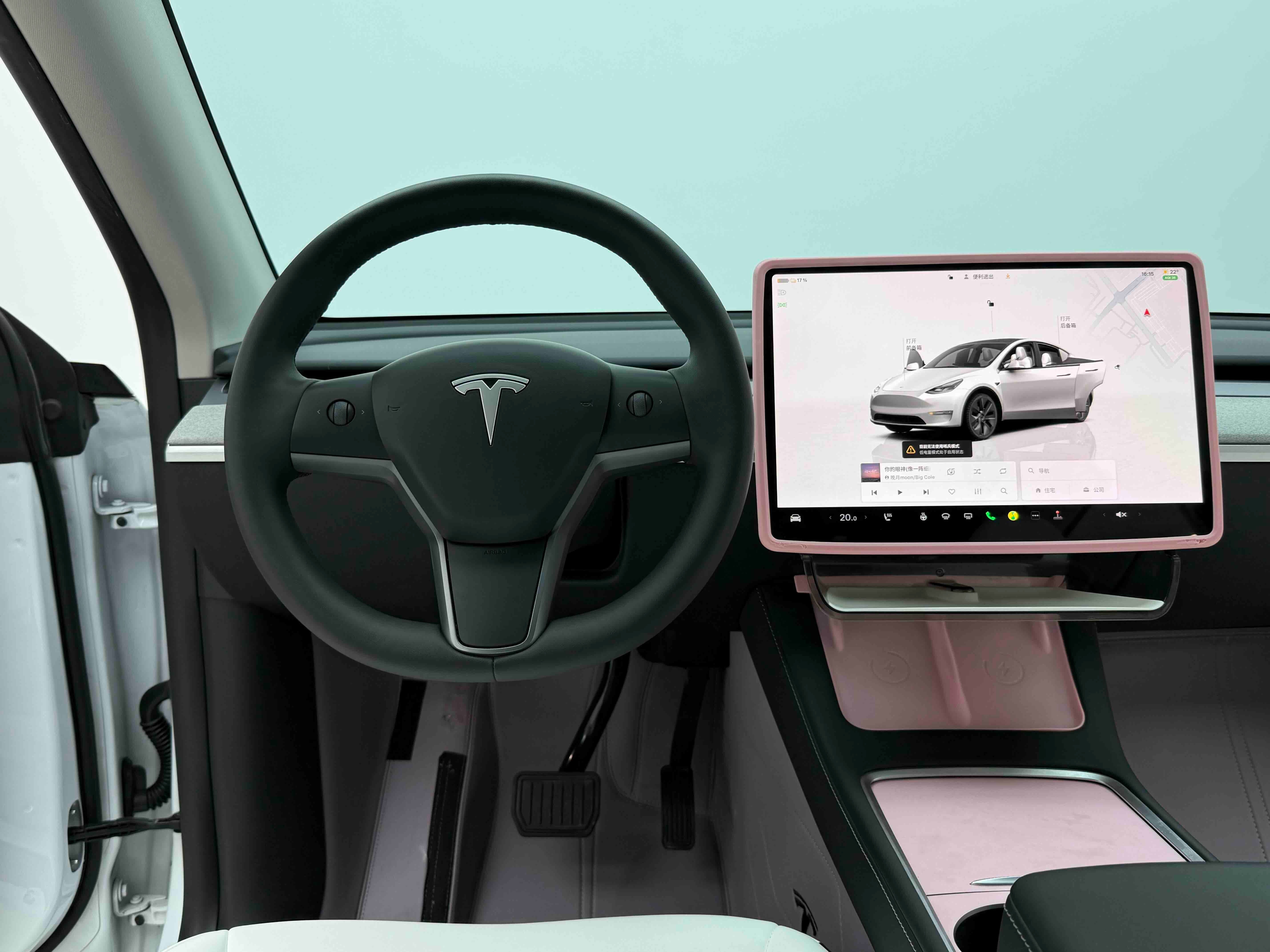 Tesla Model Y 2024 #14 Tesla Model Y 2024 car image #14