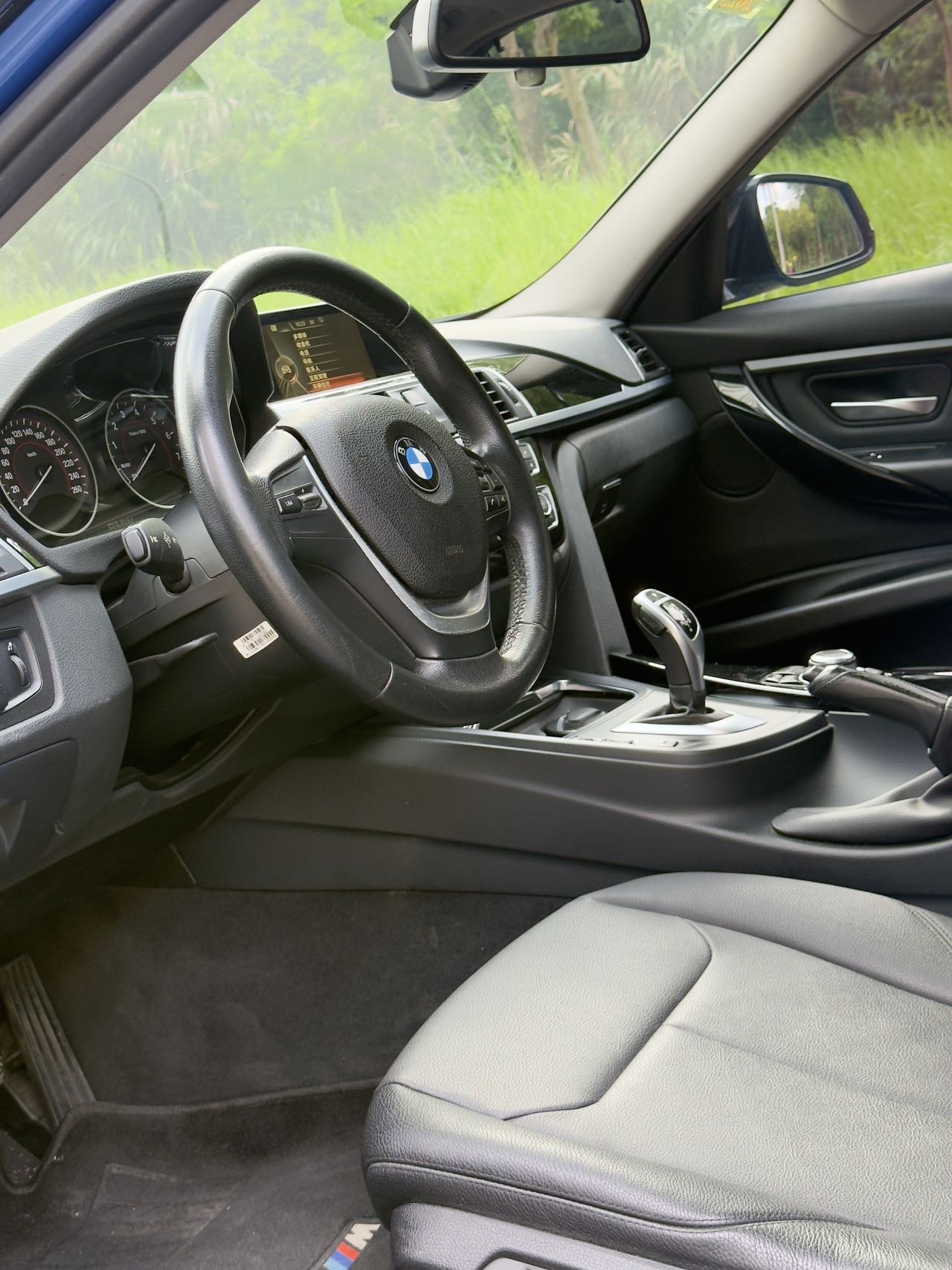 BMW 3 Series 2017 #5 BMW 3 Series 2017 car image #5