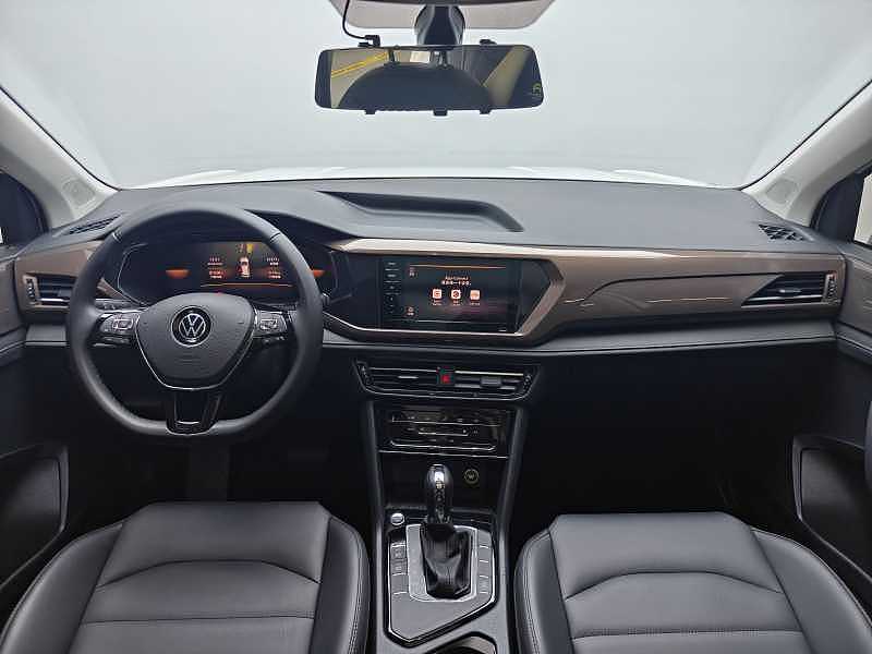 2022 car image #9