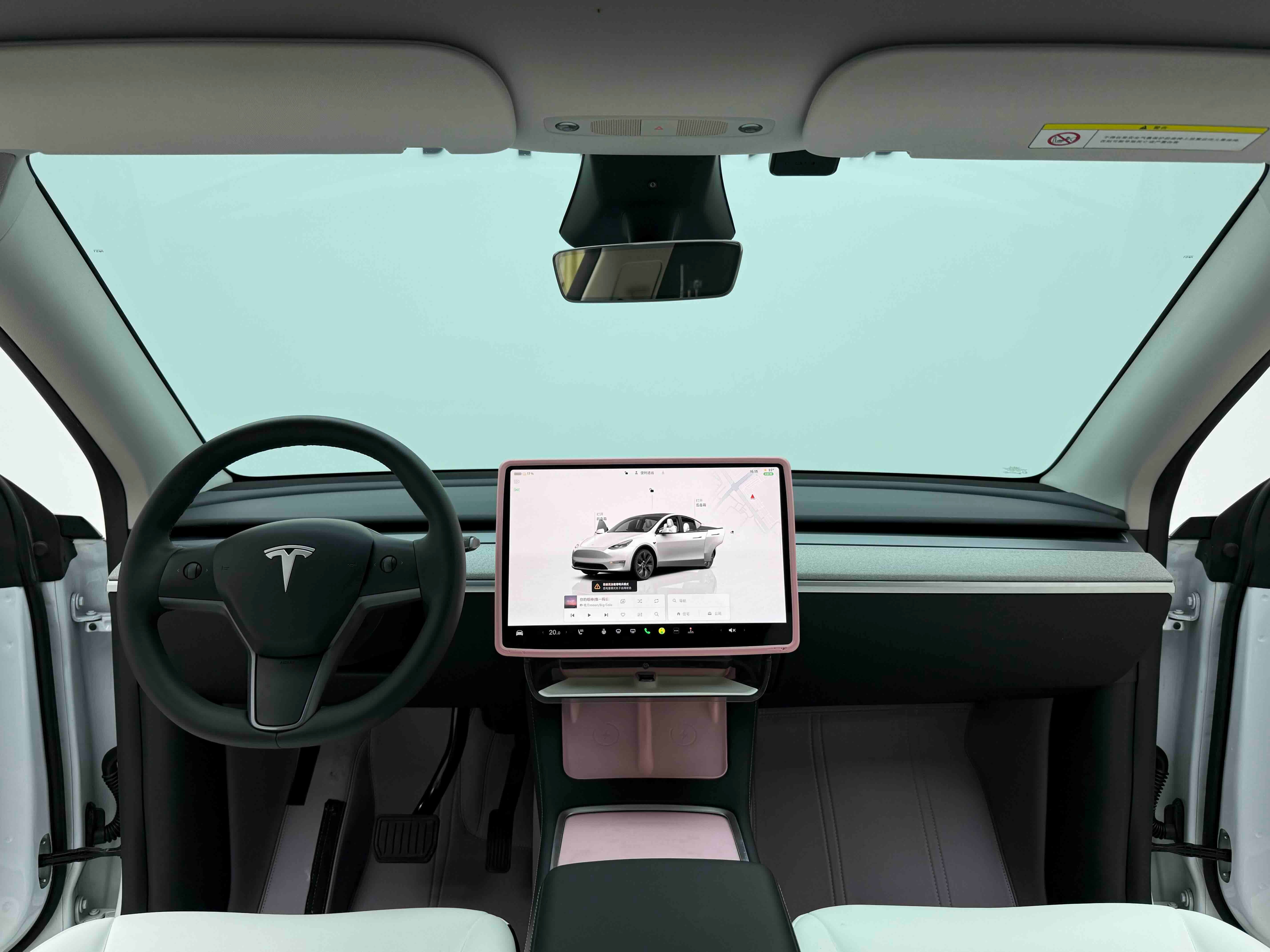 Tesla Model Y 2024 #13 Tesla Model Y 2024 car image #13