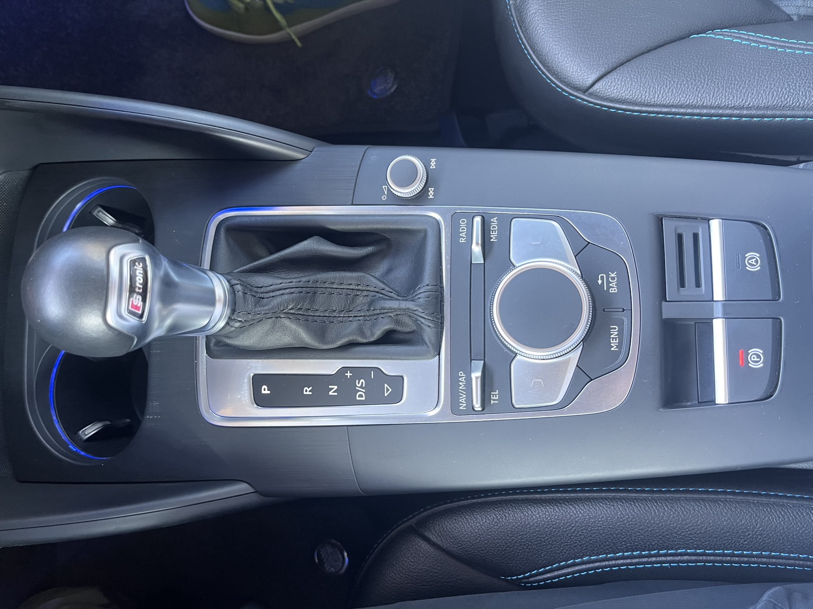 Audi A3 2018 #11 Audi A3 2018 car image #11
