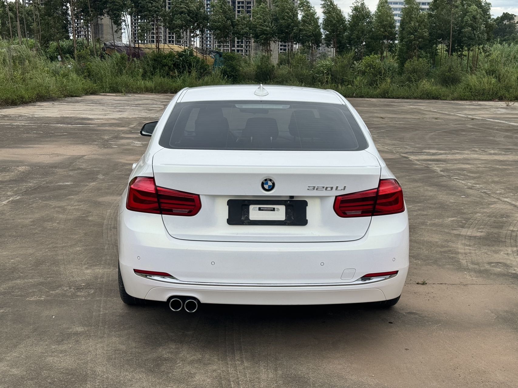 BMW 3 Series 2017 car image #6