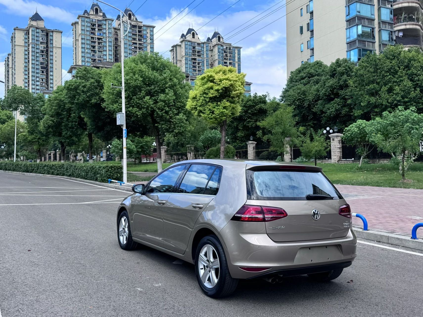 Volkswagen Golf 2017 #8 Volkswagen Golf 2017 car image #8