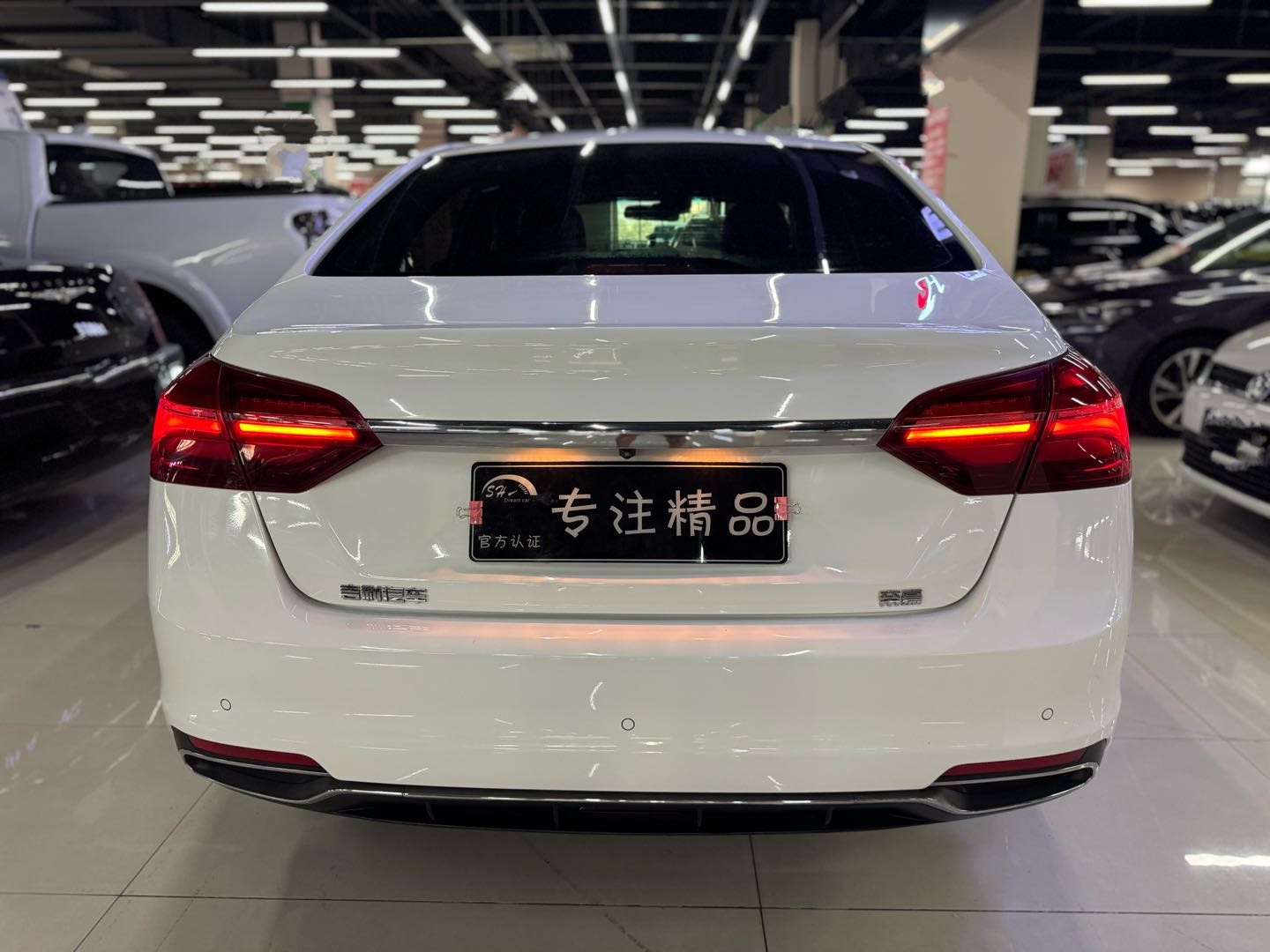 GEELY Emgrand 2020 #10 GEELY Emgrand 2020 car image #10