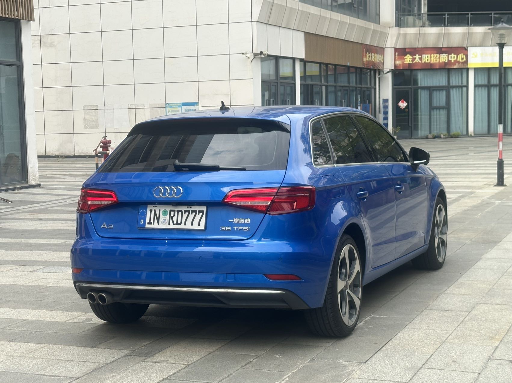 Audi A3 2019 car image #8