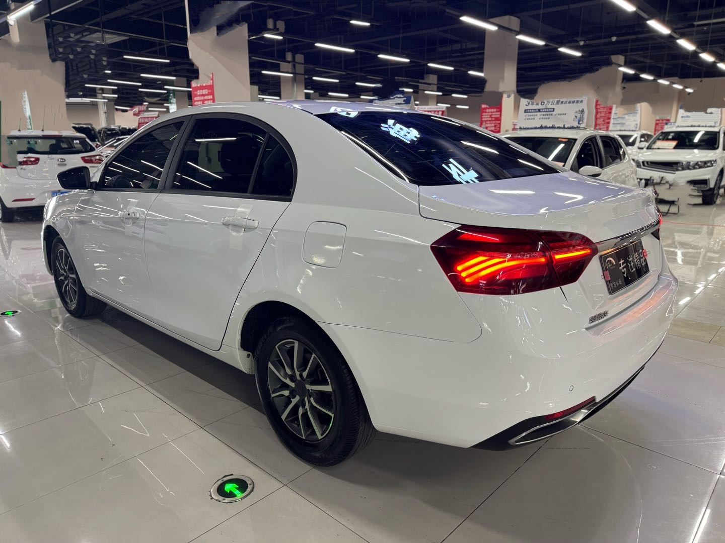 GEELY Emgrand 2020 #9 GEELY Emgrand 2020 car image #9