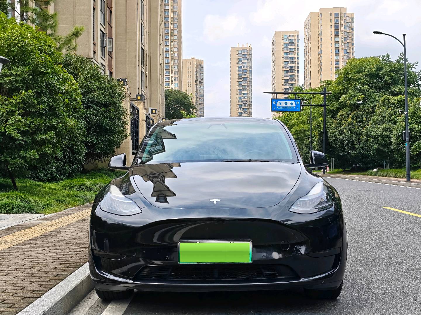 Tesla Model Y 2022 car image #4
