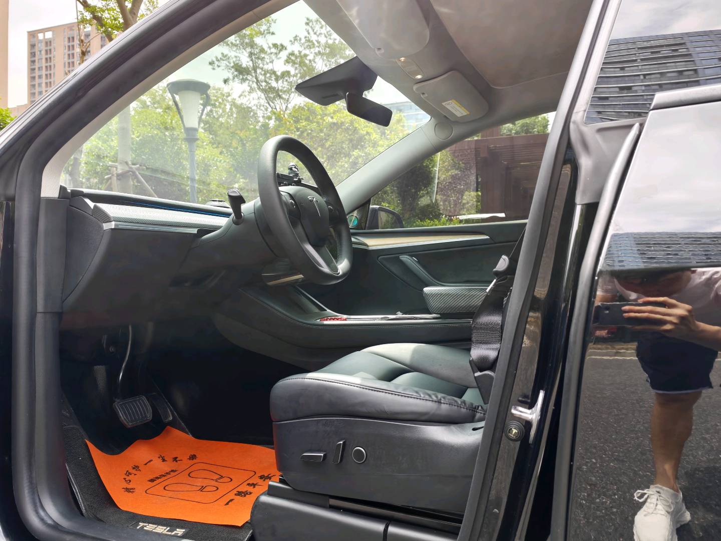Tesla Model Y 2022 car image #6