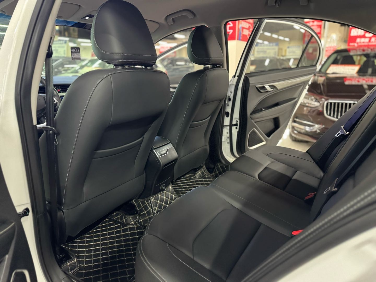 GEELY Emgrand 2020 #8 GEELY Emgrand 2020 car image #8