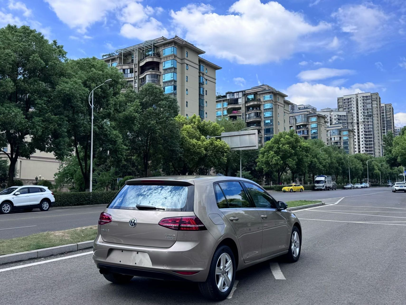 Volkswagen Golf 2017 #10 Volkswagen Golf 2017 car image #10